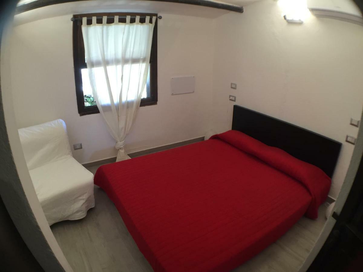 Baia Sant'Anna Iun S5063 Villa Будони Екстериор снимка