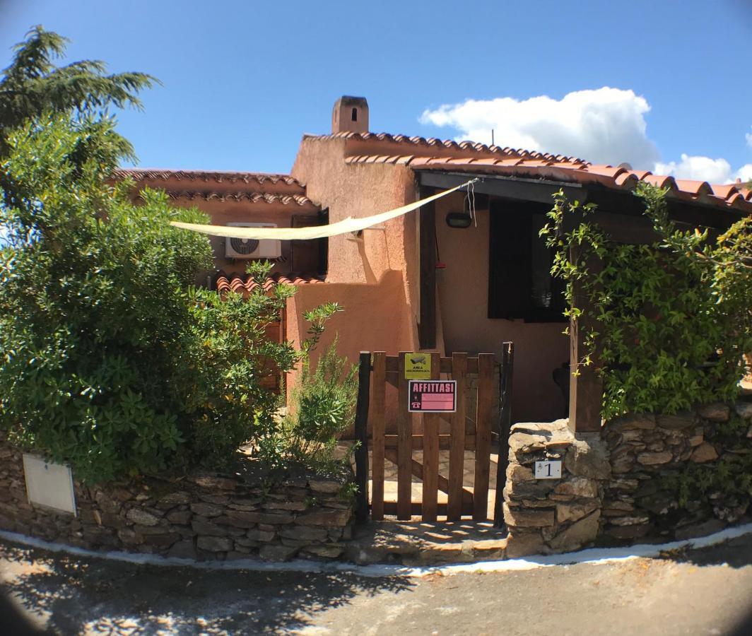 Baia Sant'Anna Iun S5063 Villa Будони Екстериор снимка